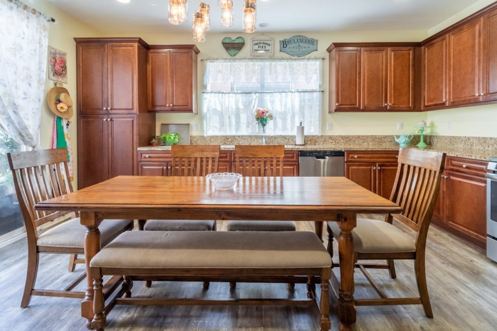 Banquette pour cuisine est un choix pratique et esthétique